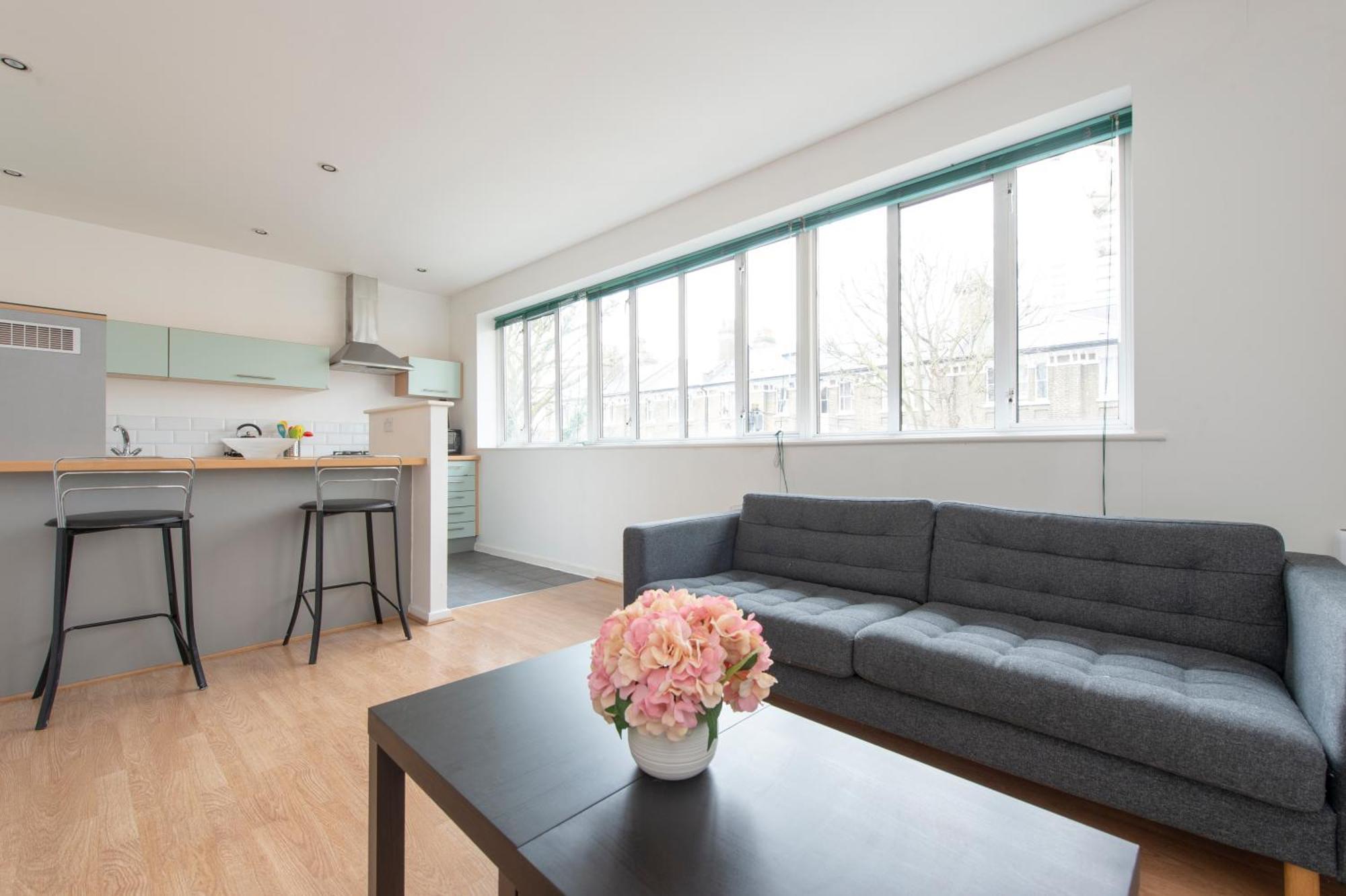 Modern Luxury Apartment By Bow Road Station Londyn Zewnętrze zdjęcie