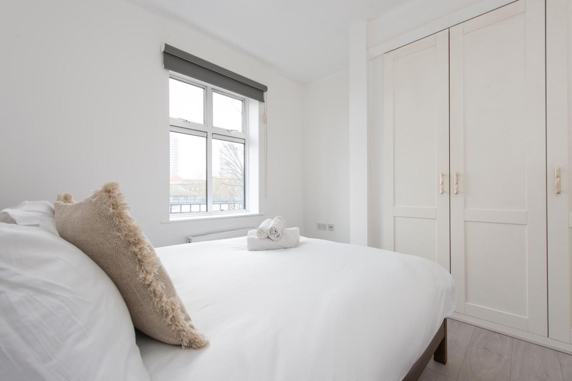 Modern Luxury Apartment By Bow Road Station Londyn Zewnętrze zdjęcie
