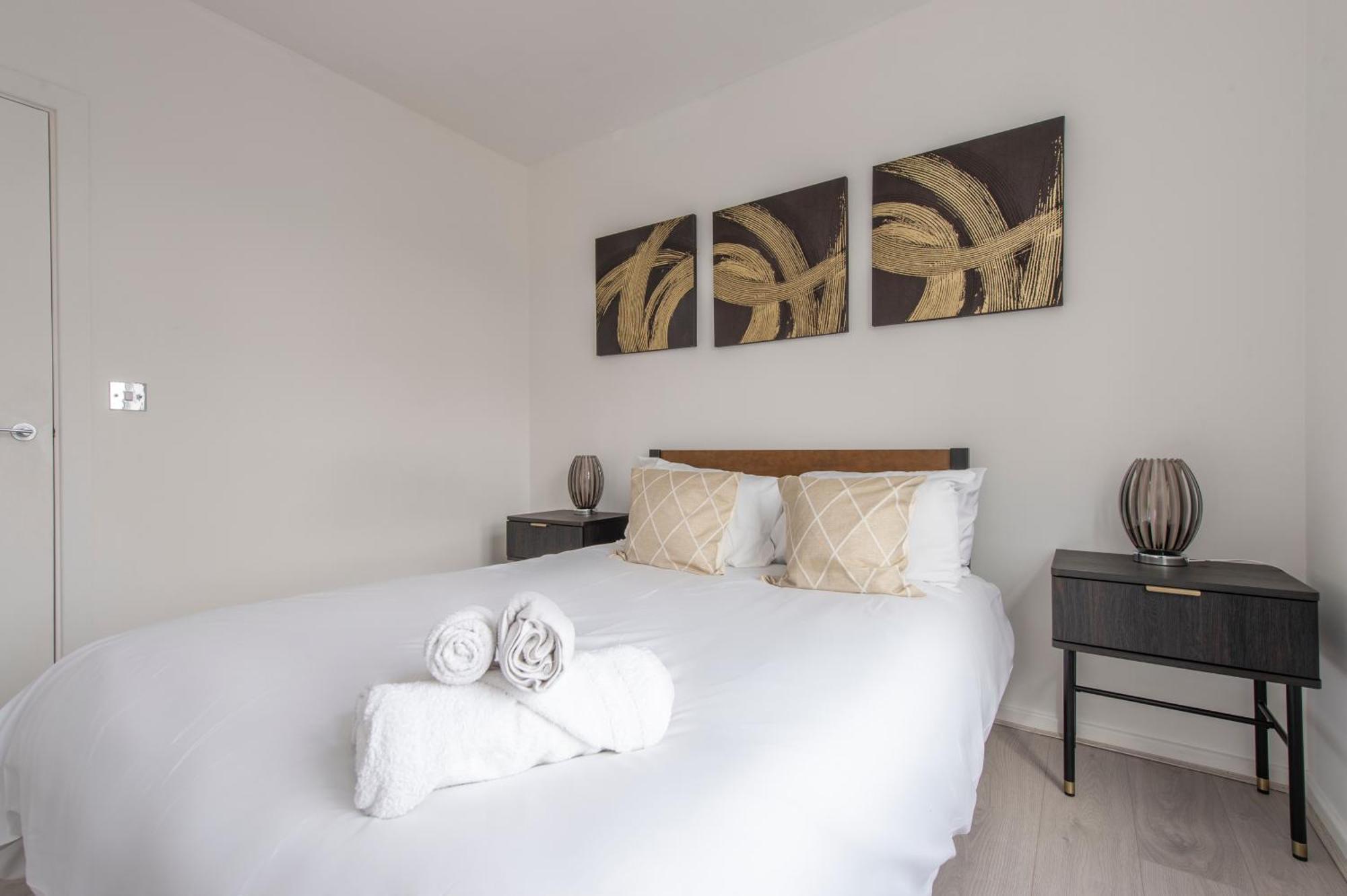 Modern Luxury Apartment By Bow Road Station Londyn Zewnętrze zdjęcie